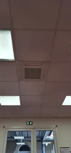 Installation de deux cassettes Hitachi sur Mimizan, Mont-de-Marsan, NEO CLIMAT