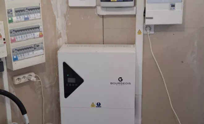 Installation d'un kit Photovoltaique de 6kWc + 1 batterie de 5kW avec back up sur la commune de Sarbazan, Mont-de-Marsan, NEO CLIMAT