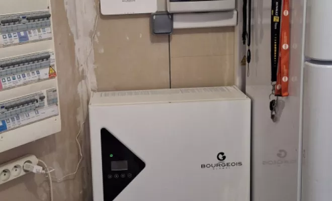 Installation d'un kit Photovoltaique de 6kWc + 1 batterie de 5kW avec back up sur la commune de Sarbazan, Mont-de-Marsan, NEO CLIMAT